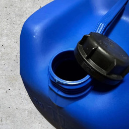 Bidon plastique 20 L bleu – Bouchon à vis DIN 51 – PEHD alimentaire et chimique